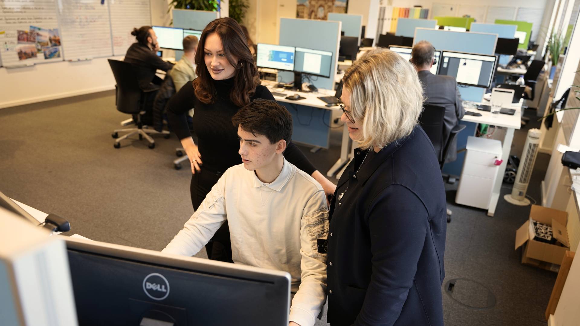 Erfahrungen von Azubis in der Personaldienstleistungskaufmann-Ausbildung bei der HiPo Ärztevermittlung